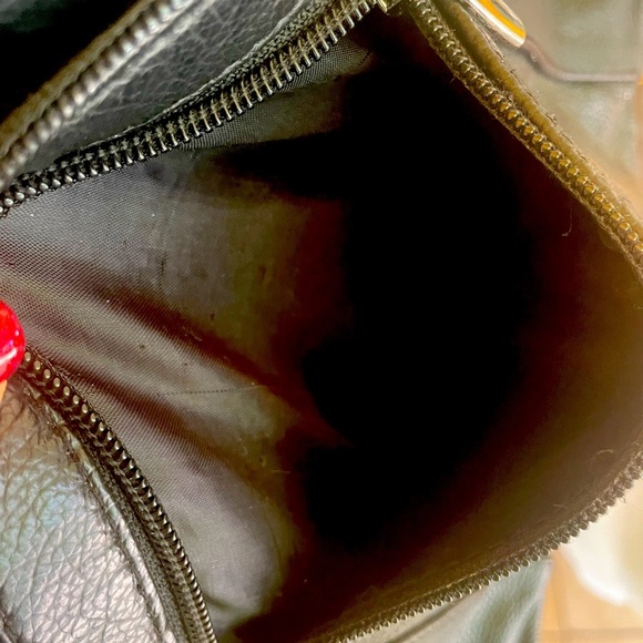 (#110) Genuine leather black purse with 11 compartments. - Picture 5 of 10